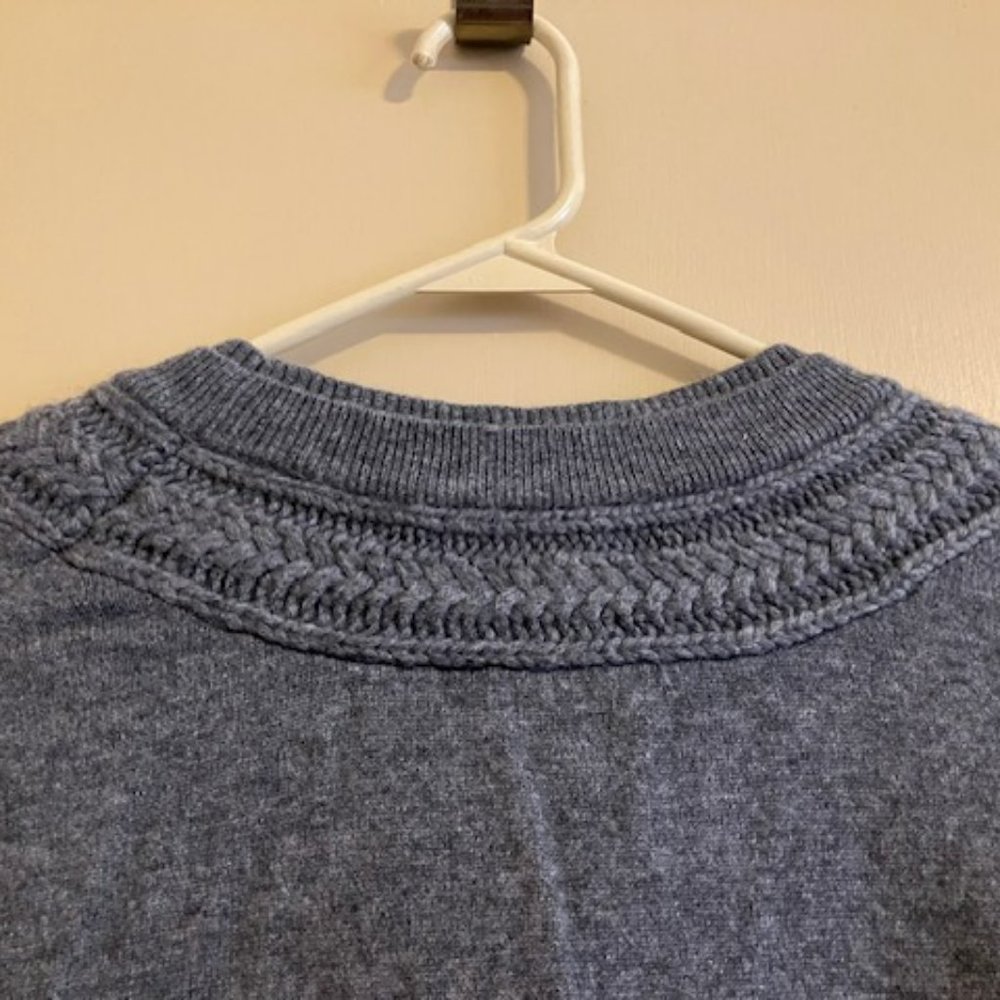 BURBERRY.  CASHMERE.  DRESS. - Picture 7 of 15